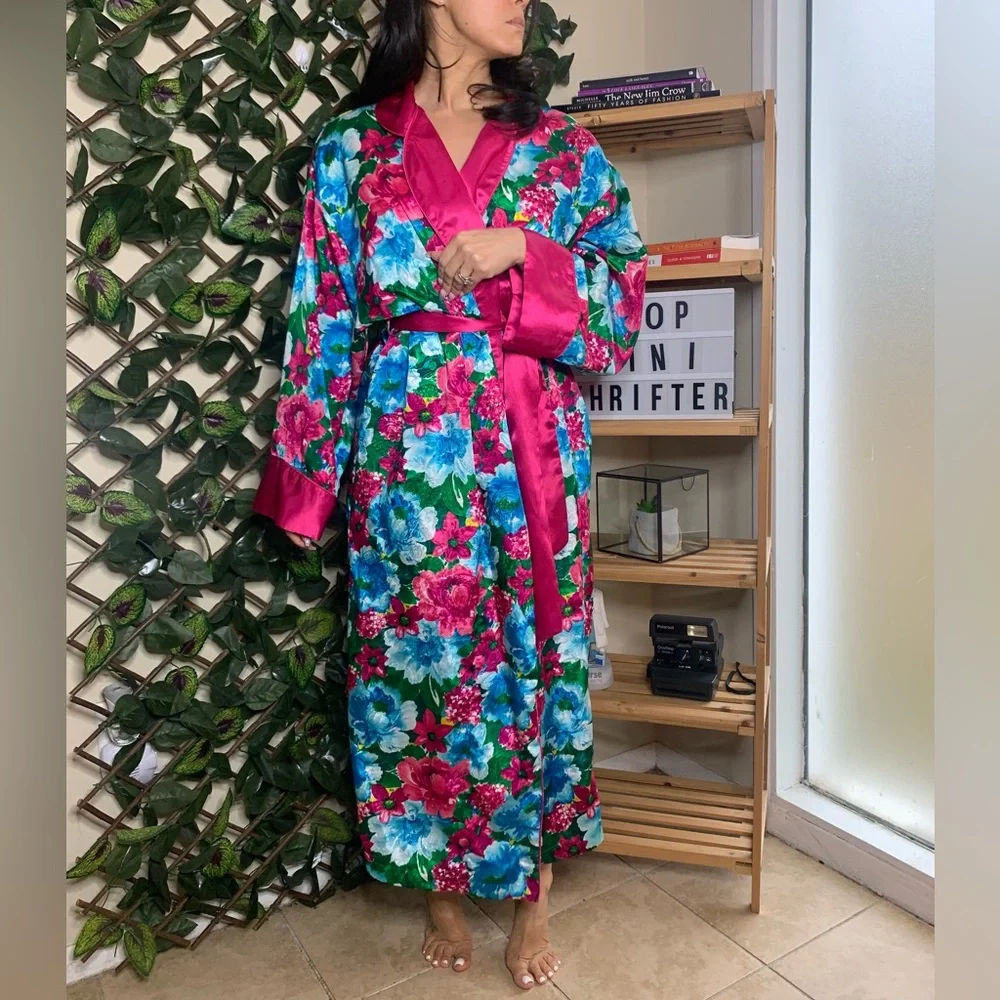 Gold Label Robe - Picture 4 of 6